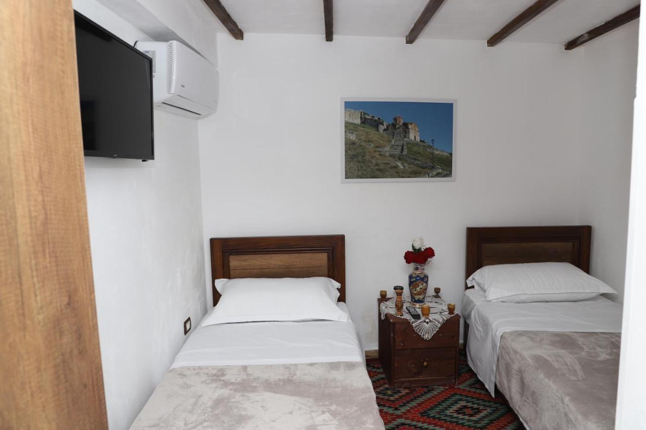Guest House Maria - Berat Castle Exterior photo