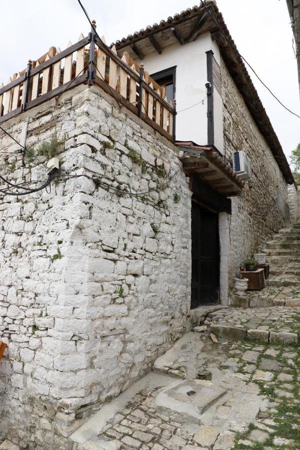 Guest House Maria - Berat Castle Exterior photo